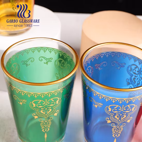 Vente en gros haut de gamme cadeau Maroc France Style personnalisé pulvérisation coloré verre rouge eau thé tasse à boire gobelet avec design doré arabe pour un usage domestique
